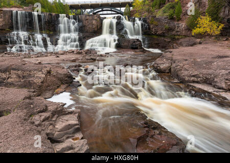 Gooseberry Middle Falls en automne Banque D'Images