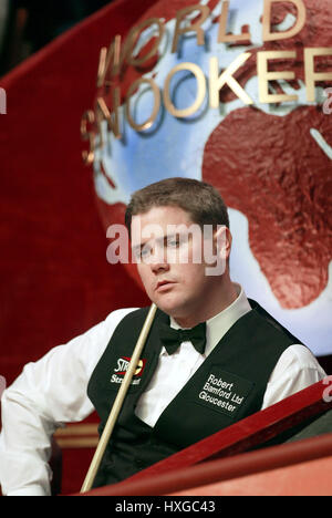 ROBERT MILKINS ANGLETERRE ANGLETERRE SHEFFIELD CRUCIBLE 20 Avril 2003 Banque D'Images