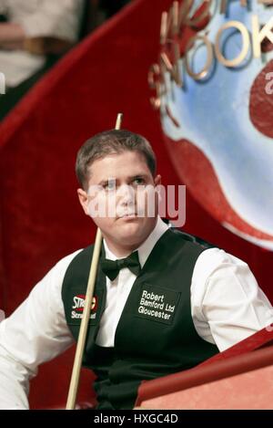 ROBERT MILKINS ANGLETERRE ANGLETERRE SHEFFIELD CRUCIBLE 20 Avril 2003 Banque D'Images