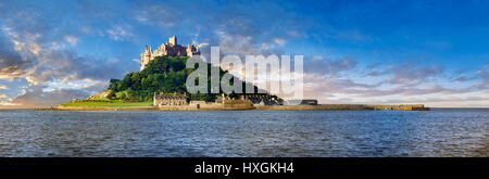 St Michael's Mount île intertidale, Mount's Bay, Cornwall, Angleterre, Royaume-Uni. Vue panoramique Banque D'Images