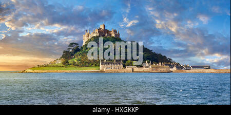 St Michael's Mount île intertidale, Mount's Bay, Cornwall, Angleterre, Royaume-Uni. Vue panoramique Banque D'Images