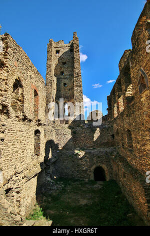 Ruines médiévales du château d'Okor en République Tchèque Banque D'Images