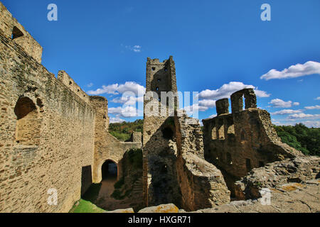 Ruines médiévales du château d'Okor en République Tchèque Banque D'Images