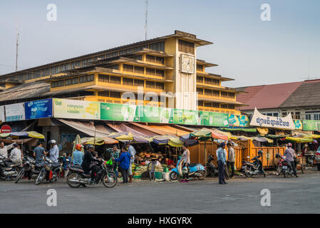 Psar Nat, le marché central, la ville de Battambang, la province de Battambang, Cambodge, Asie Banque D'Images