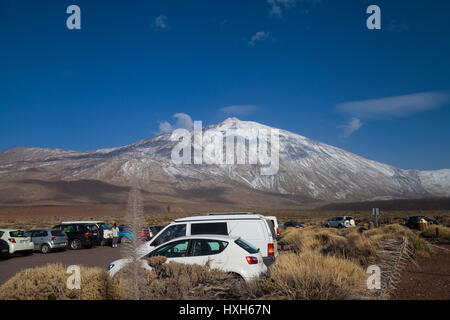 En regardant vers le volcan de Teide sur l'île de Tenerife Banque D'Images