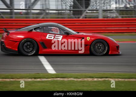 Voiture rouge 63 Ferrari 599XX VOITURE course de Silverstone SILVERSTONE SILVERSTONE ANGLETERRE 16 Septembre 2012 Banque D'Images