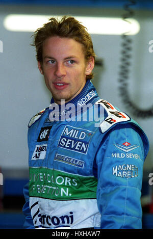 JENSON BUTTON BENETTON RENAULT à Silverstone SILVERSTONE ANGLETERRE 21 Février 2001 Banque D'Images