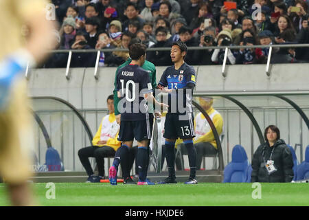 2002 Stade de Saitama, Tokyo, Japon. Mar 28, 2017. (L à R) Shinji Kagawa, Hiroshi Kiyotake (JPN), le 28 mars 2017 Football/soccer - COUPE DU MONDE : Russie 2018 Tour Final qualificatif asiatique le Groupe B entre le Japon 4-0 Thaïlande à Saitama Stadium 2002, Saitama, Japon. Credit : YUTAKA/AFLO/Alamy Live News Banque D'Images