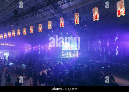 Tokyo, Japon. Mar 29, 2017. Personnes participent à la première journée de Slush Tokyo 2017 event le 29 mars 2017, Tokyo, Japon. Les 2 jours de l'événement dispose d'entrepreneurs en partageant leurs histoires et qui présentent leurs produits et services à Tokyo Big Sight. Credit : Rodrigo Reyes Marin/AFLO/Alamy Live News Banque D'Images