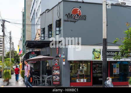 Un restaurant de Sushi sur la rue de Lima, Pérou. Banque D'Images