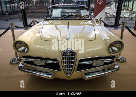 Voiture de sport Alfa Romeo 1900C Super Sprint Coupé Lugano, 1957. Plus grand d'Europe Exposition de voitures classiques 'RETRO' classiques Banque D'Images