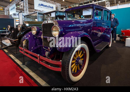 STUTTGART, ALLEMAGNE - Mars 02, 2017 : Vintage car Dodge Brothers Six Standard, 1928. Plus grand d'Europe Exposition de voitures classiques 'RETRO' classiques Banque D'Images