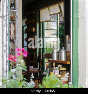 Salle à manger de style rustique. Banque D'Images