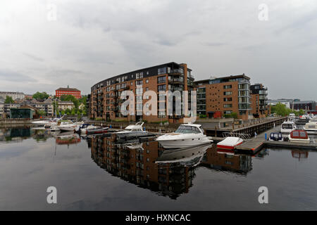 Petit port de Trondheim, Norvège Banque D'Images