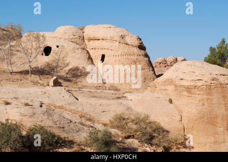 Jordanie : le Djinn blocks, monuments funéraires nommé d'après le djinn, un esprit arabe, sur la route de la Siq, l'entrée principale de Petra Banque D'Images