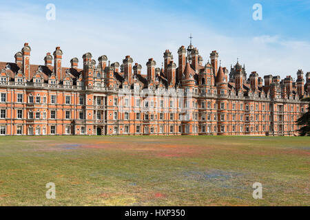 Bâtiment du fondateur, Royal Holloway (Université de Londres), Egham Hill, Egham, Surrey, Angleterre, Royaume-Uni Banque D'Images
