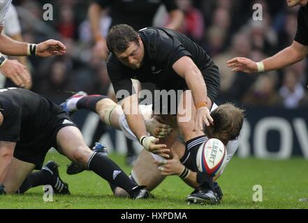 TOM CROFT & TONY WOODCOCK ANGLETERRE V Nouvelle-zélande ANGLETERRE TWICKENHAM MIDDLESEX 21 Novembre 2009 Banque D'Images