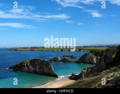 Vue de la plage de en Mexota Tapia de Casariego, Asturias - Espagne Banque D'Images