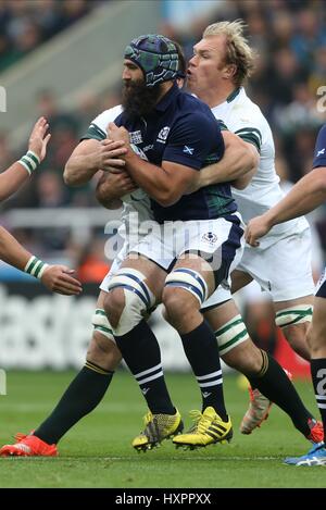 SCHALK BURGER JOSH STRAUSS V AFRIQUE DU SUD AFRIQUE DU SUD L'ECOSSE L'ECOSSE V ST JAMES PARK NEWCASTLE ANGLETERRE 03 Octobre 2015 Banque D'Images