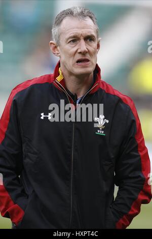 ROB HOWLEY Galles Galles entraîneur adjoint entraîneur assistant TWICKENHAM Londres Angleterre 12 Mars 2016 Banque D'Images