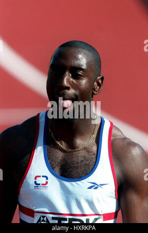 TONY JARRETT 110 m haies 01 Août 1997 Banque D'Images