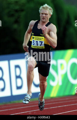 IWAN THOMAS 400 MÈTRES ALEXANDER STADIUM BIRMINGHAM ENGLAND 14 Juillet 2001 Banque D'Images