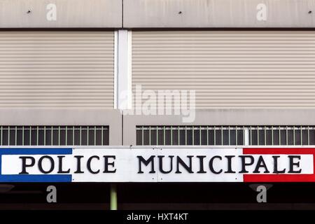 Orléans, France - 19 mars 2017 : Systeme U est une coopérative de détaillants français avec huit cent hypermarchés et supermarchés indépendants Banque D'Images