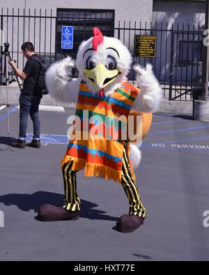 Los Angeles, USA. Mar 29, 2017. Sur l'emplacement de l'appel plus Saul Los Pollos Hermanos' Pop Up Store dans le centre-ville de Los Angeles le 29 mars 2017. Crédit : l'accès Photo/Alamy Live News' Banque D'Images