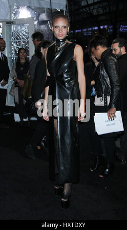 New York, USA. Mar 29, 2017. Adwoa Aboah assister à Paramount Pictures et DreamWork Pictures présente le New York premiere de Ghost in the Shell à l'AMC Loews Lincoln Square 13 à New York le 29 mars 2017. Credit : MediaPunch Inc/Alamy Live News Banque D'Images