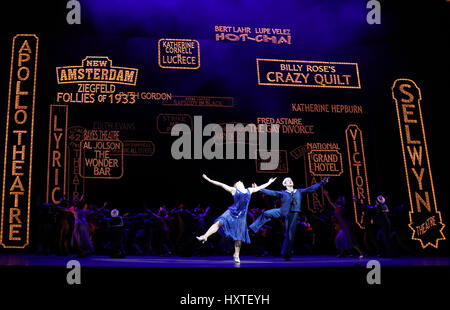 Londres, Royaume-Uni. 30Th Mar, 2017. Pic montre : 42e Rue spectacle au Theatre Royal Drury Lane avec Stuart Neal comme Billy Lawler et Clare Halse comme Peggy Sawyer Pic par Gavin Rodgers/Pixel 8000 Ltd Crédit : Gavin Rodgers/Alamy Live News Banque D'Images