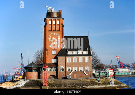 Pilot's station Seemannsh ?ft à Finkenwerder, Hambourg, Allemagne, Europe, Lotsenstation Seemannshöft à Finkenwerder, Deutschland, Europa Banque D'Images