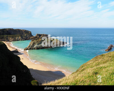 Vue de la plage de en Mexota Tapia de Casariego, Asturias - Espagne Banque D'Images