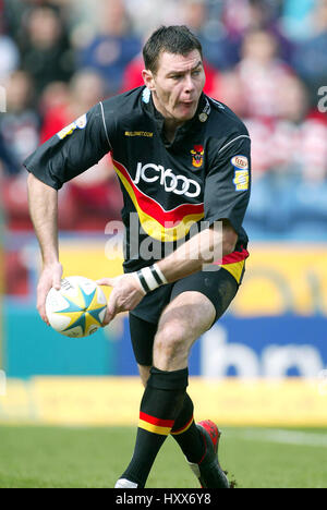 MICHAEL GARROT BRADFORD BULLS RLFC MCALPINE STADIUM HUDDERSFIELD ANGLETERRE 13 Avril 2003 Banque D'Images