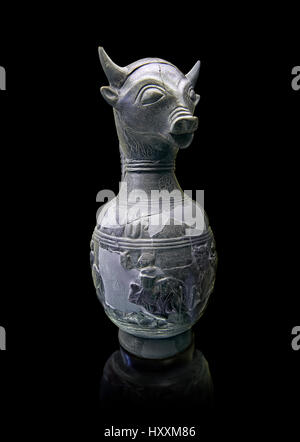 6e siècle avant J.-C. Bull étrusque dirigé bucherro oinochoe style, ou cruche de vin, faites en Chuisi, inv 3190, Musée Archéologique National de Florence, Italie , Banque D'Images