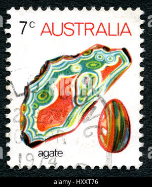 Australie - VERS 1973 : un timbre-poste utilisé à partir de l'Australie, représentant une illustration d'un morceau de pierre précieuse d'Agate, vers 1973. Banque D'Images