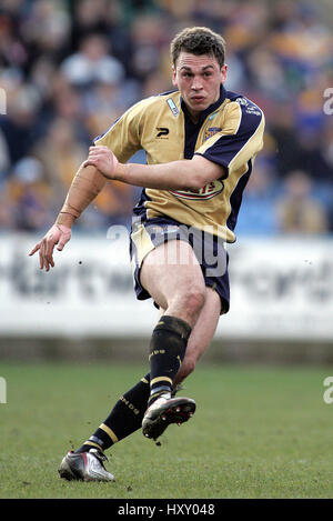 KEVIN SINFIELD LEEDS RHINOS RLFC STADE GALPHARM HUDDERSFIELD ANGLETERRE 06 Mars 2005 Banque D'Images