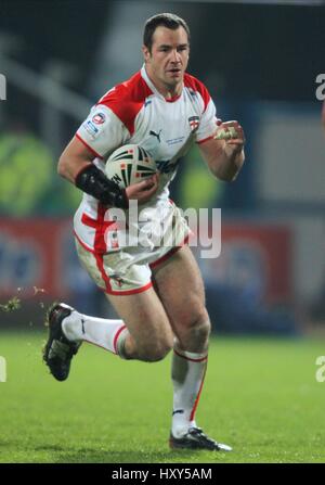 ADRIAN MORLEY ANGLETERRE & WARRINGTON WOLVES STADE GALPHARM HUDDERSFIELD ANGLETERRE 07 Novembre 2009 Banque D'Images