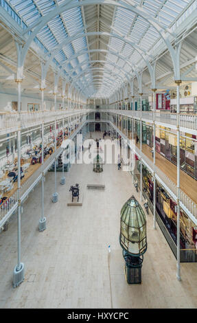 De l'Atrium du Musée National d'Écosse, Édimbourg, Écosse. Banque D'Images