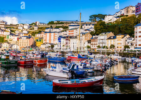 Luarca est la principale ville dans la municipalité de Valdés dans la Principauté des Asturies, Espagne, Europe Banque D'Images