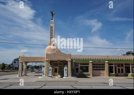 Route 66 Conoco station essence, Shamrock, Texas Banque D'Images