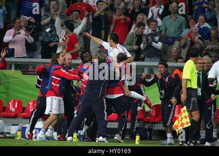 FRANCK RIBERY & SUBS BANC Espagne V France HANNOVER ALLEMAGNE 27 Juin 2006 Banque D'Images