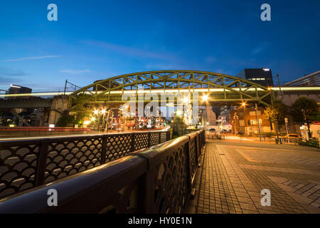 Ligne Sobu Matsuzumicho Shoheibashi, vue du pont de pont, Chiyoda-Ku, Tokyo, Japon Banque D'Images