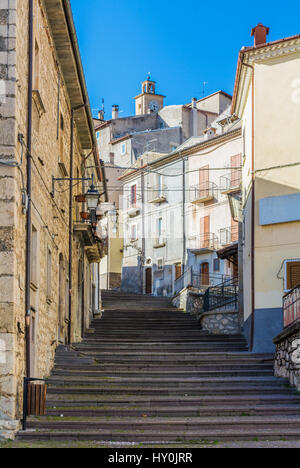 Arpino (Abruzzes, Italie) - un charmant petit village médiéval dans la province de L'Aquila, situé dans les gorges du Sagittaire, à côté du lac de Scanno Banque D'Images