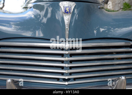 Grille de calandre ou un vétéran français ou Vintage Peugeot 203 voiture ou d'une automobile produite en France entre 1948 et 1960 Banque D'Images