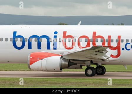 Bmi British Midland Airways Bmi baby Boeing 737 et les moteurs de roues, BMI baby fermé sept 2012. Banque D'Images