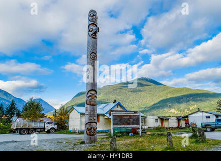 Totem, Bella Coola, Britsih Colombie-Britannique, Canada Banque D'Images