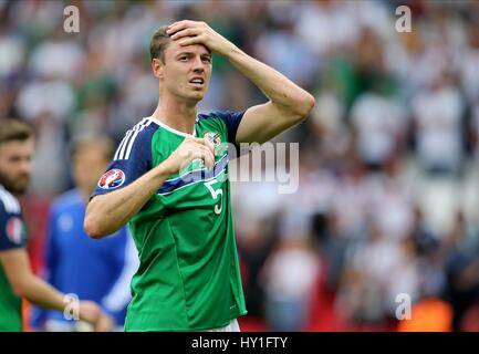 JONNY EVANS D'IRLANDE DU NORD / ALLEMAGNE PARC DES PRINCES PARIS FRANCE 21 juin 2016 Banque D'Images