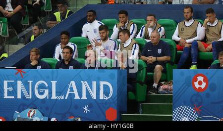 Banc de l'ANGLETERRE AU DÉBUT DU MATCH SLOVAQUIE ANGLETERRE EURO 2016 GR Stade Geoffroy Guichard SAINT-ETIENNE FRANCE 20 juin 2016 Banque D'Images