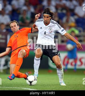 SAMI KHEDIRA JORIS MATHIJSEN HOLLANDE/Allemagne, Hollande/ALLEMAGNE STADE METALIST KHARKIV UKRAINE 13 Juin 2012 Banque D'Images