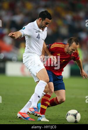 ADIL RAMI ANDRES INIESTA Espagne V France Espagne V France DONBASS ARENA DONETSK UKRAINE 23 Juin 2012 Banque D'Images